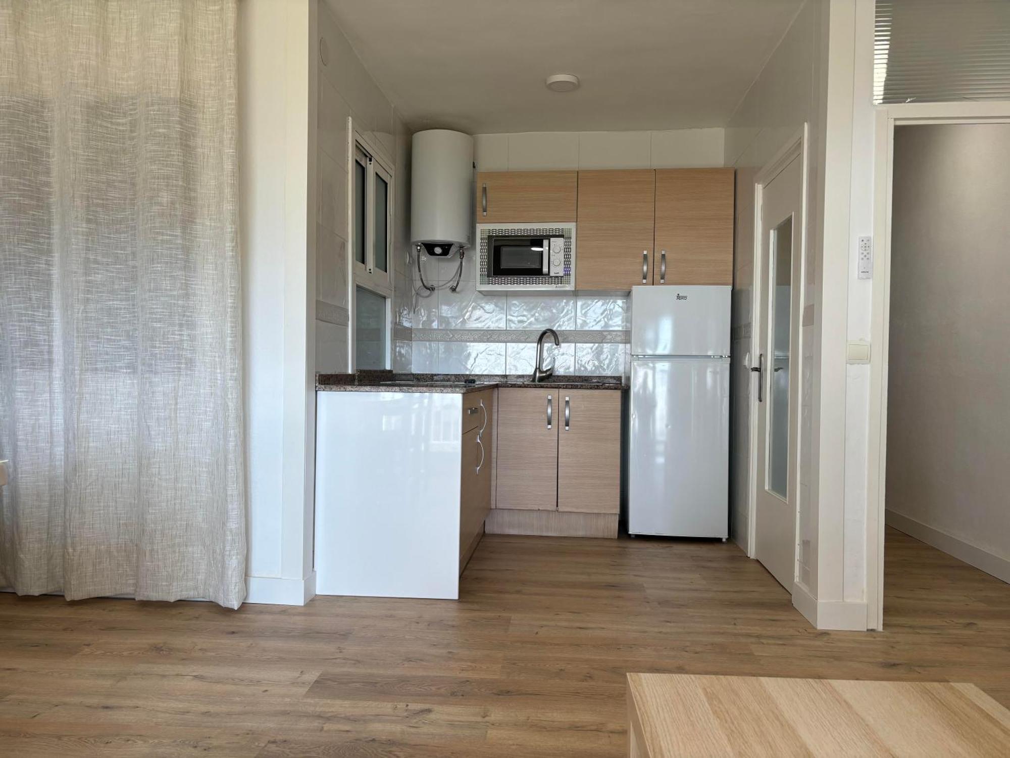 Apartamentos Hesperia Palmyra 萨洛 外观 照片
