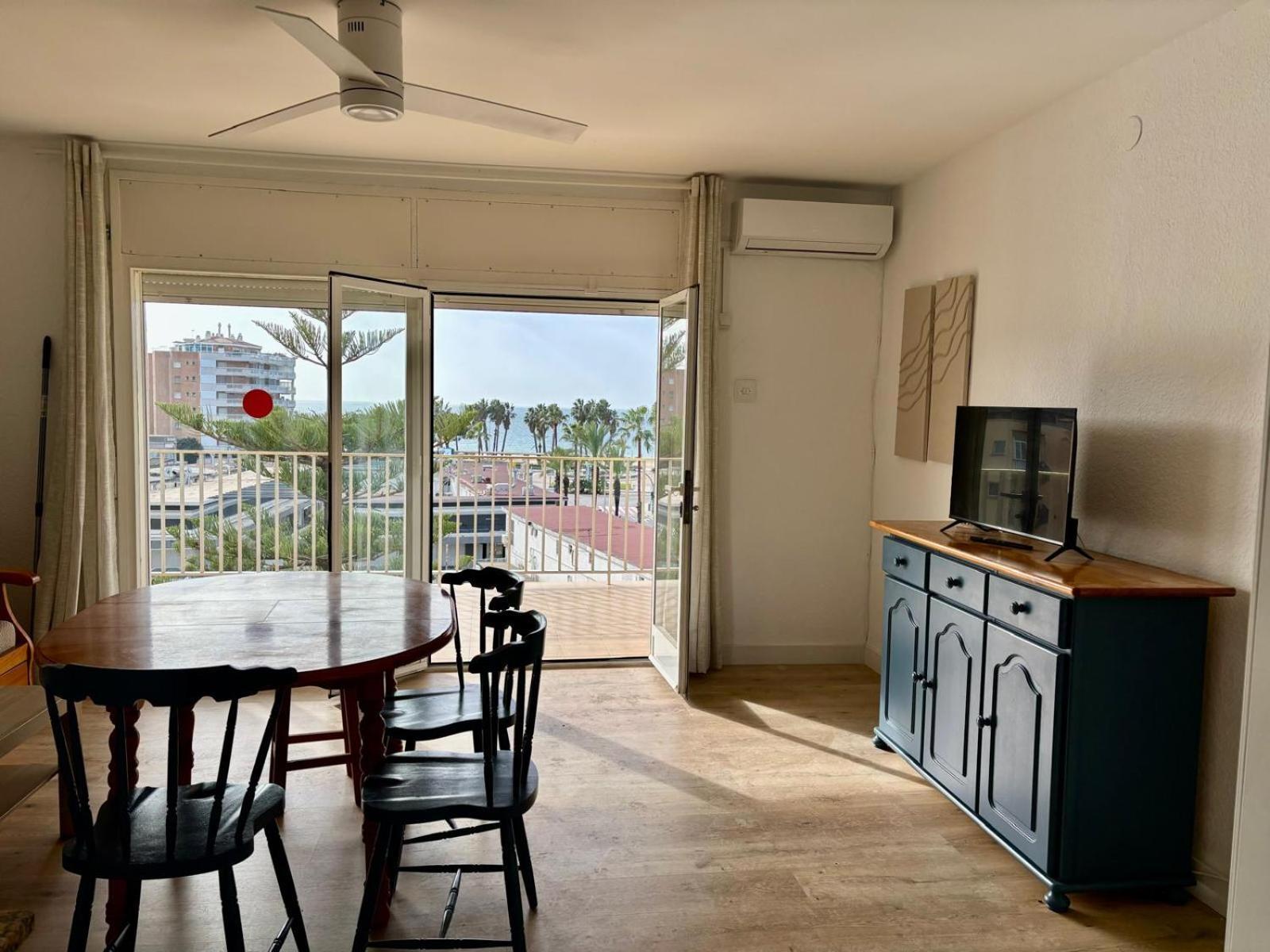 Apartamentos Hesperia Palmyra 萨洛 外观 照片