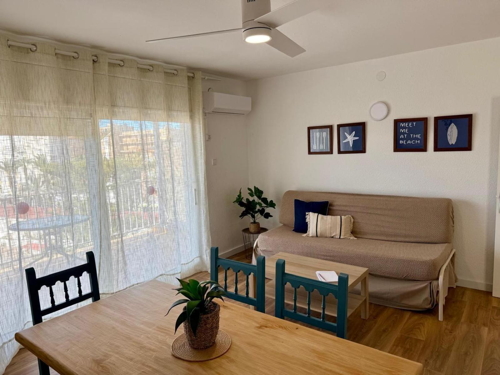 Apartamentos Hesperia Palmyra 萨洛 外观 照片